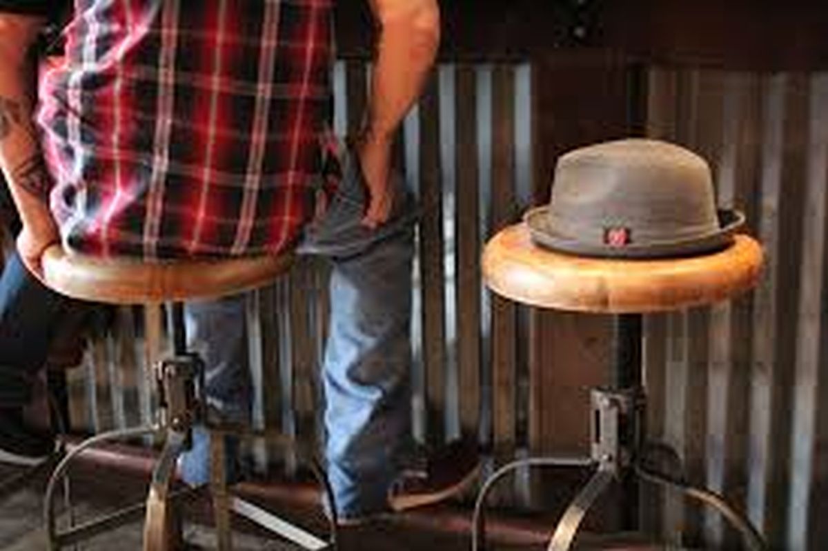 Czy hokery kuchenne wyprą tradycyjne krzesła?